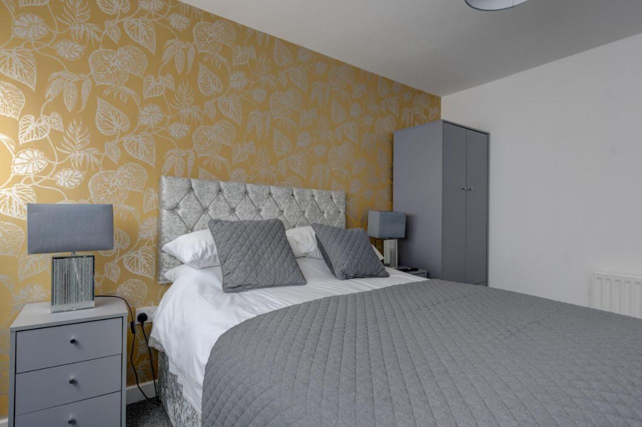 Sunderland Self Catering 4 - Centre Townhouse With Free Parking Holiday home Sunderland (Tyne and Wear)